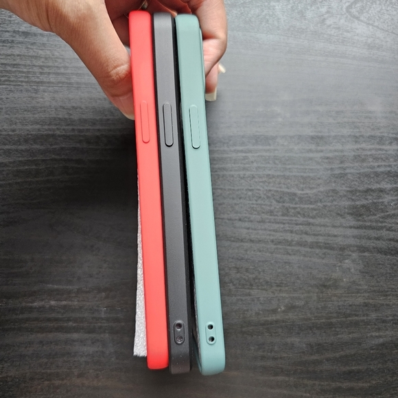 3 IPhone 12 Pro Max Cases - Picture 4 of 5